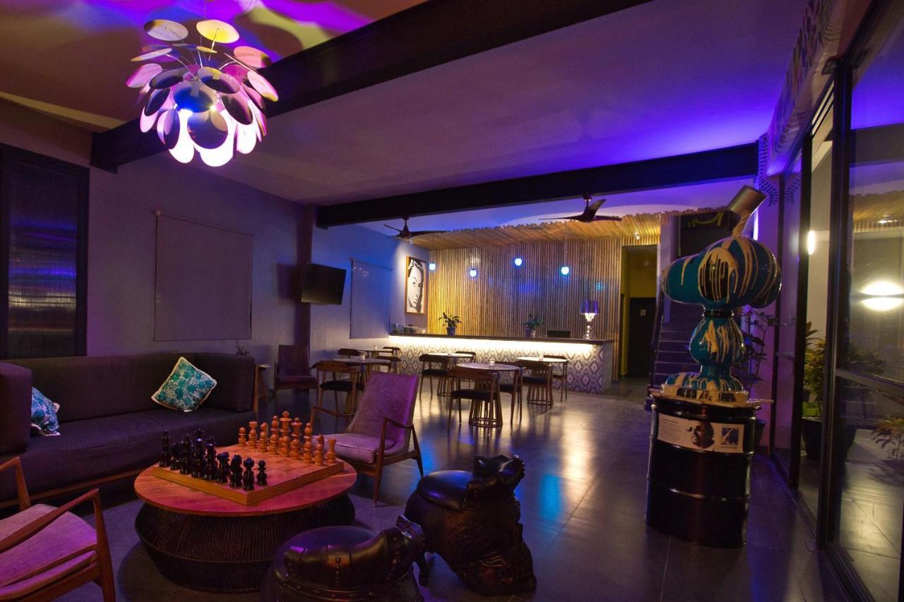 Casa Chukum Hotel Bacalar Bagian luar foto The interior of the bar