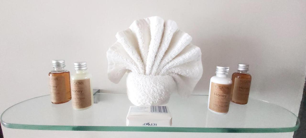 Casa Chukum Hotel Bacalar Bagian luar foto A towel animal